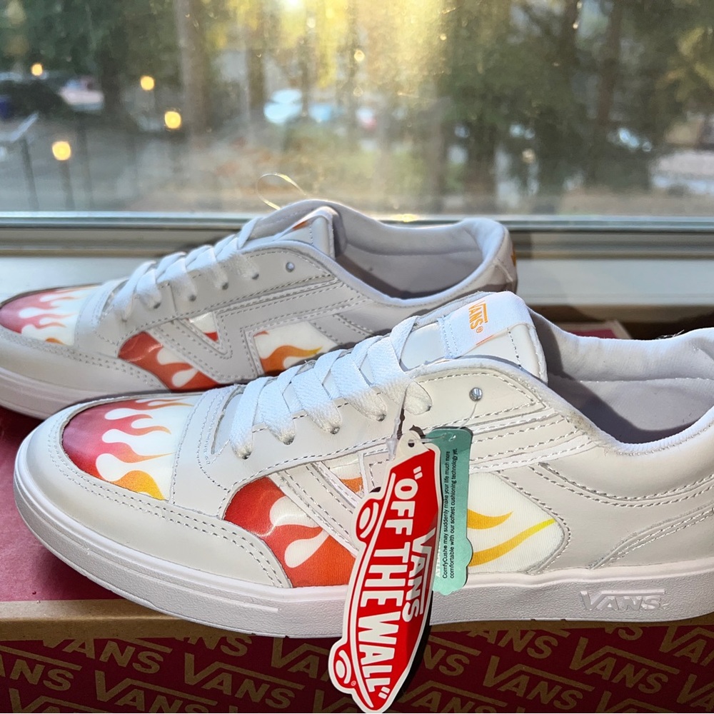 Vans Lowland CC Multiple sizes - Picture 10 of 13